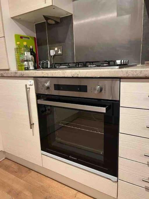 Modern Edinburgh Apartment 2 Bedrooms & Two Bathrooms Екстер'єр фото